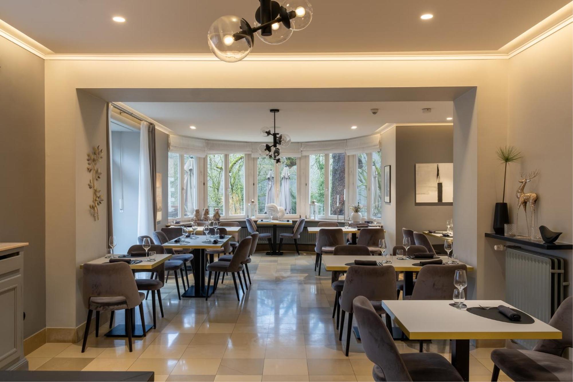 Hotel-Restaurant Beim Schlass Wiltz Ngoại thất bức ảnh