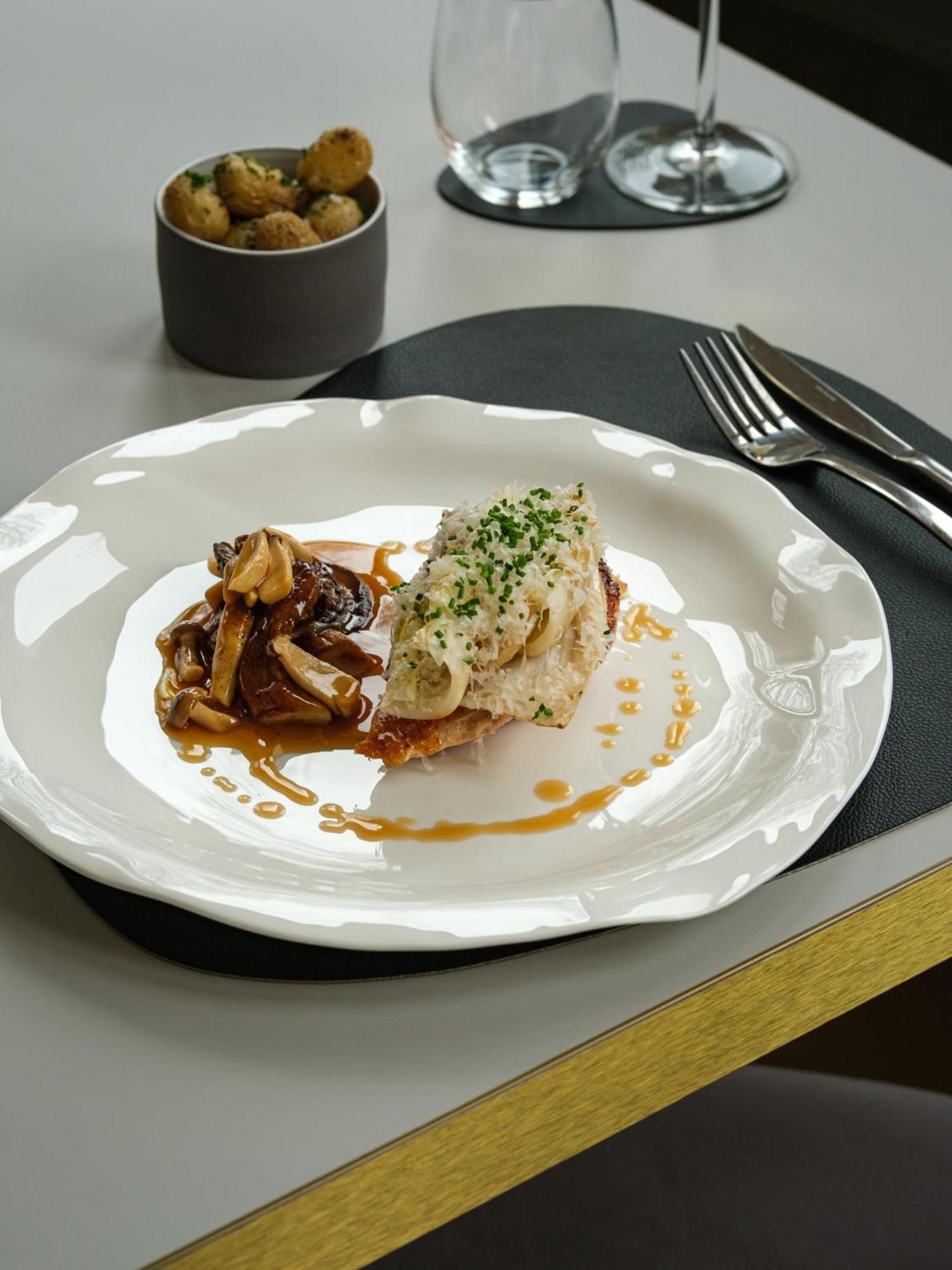 Hotel-Restaurant Beim Schlass Wiltz Ngoại thất bức ảnh