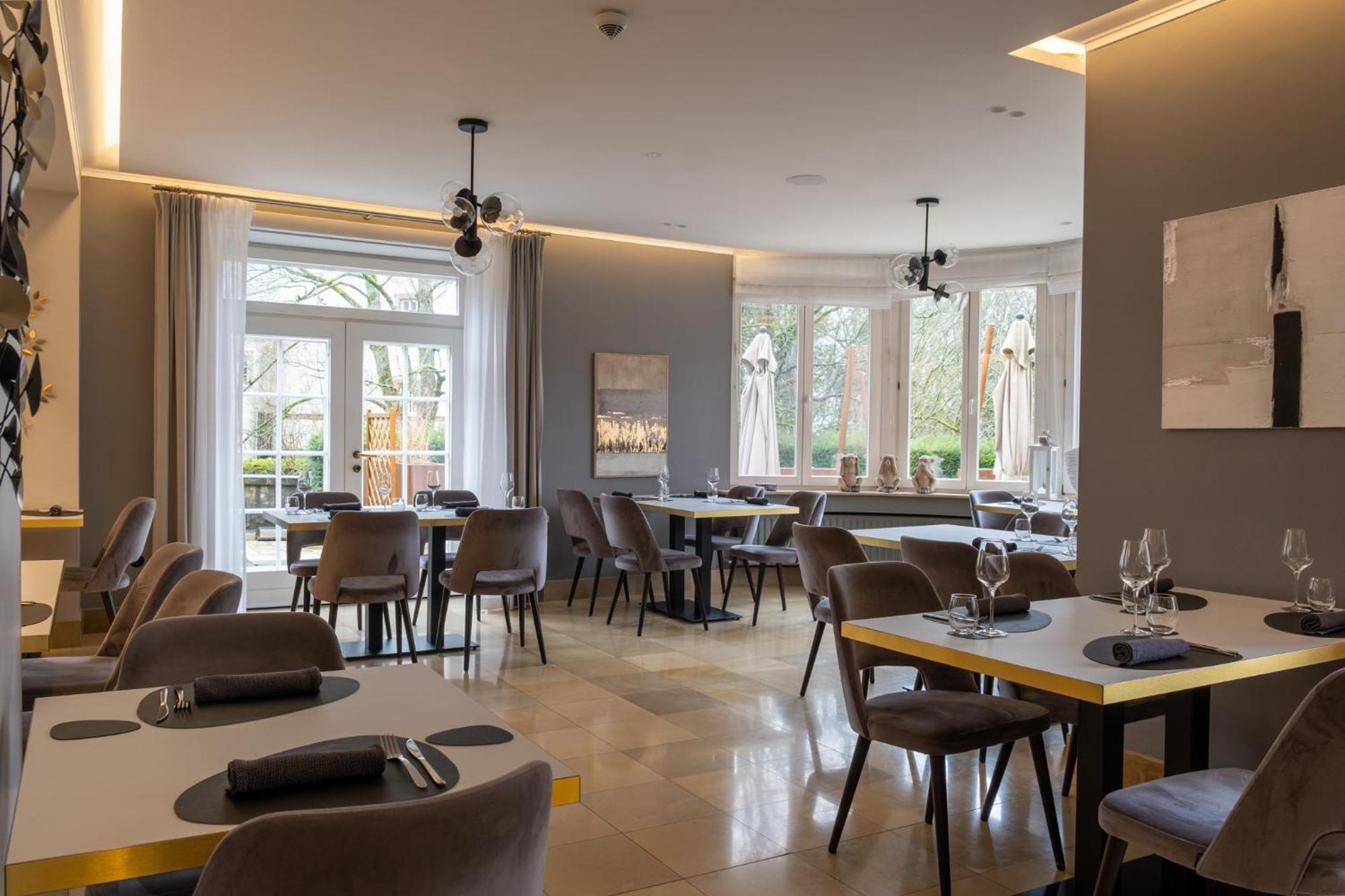 Hotel-Restaurant Beim Schlass Wiltz Ngoại thất bức ảnh